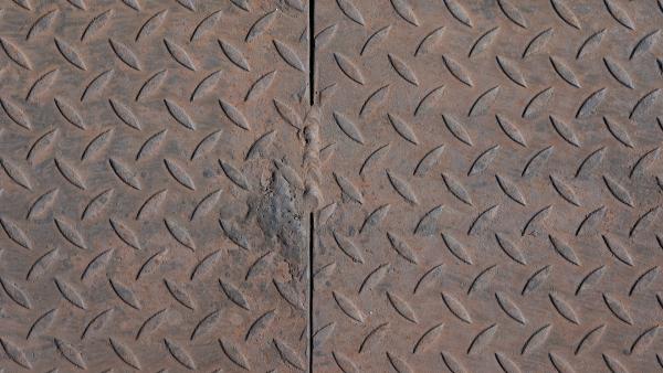 Rusted tread steel plate