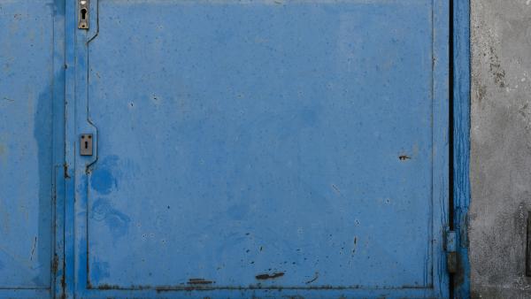 Painted blue metal plate