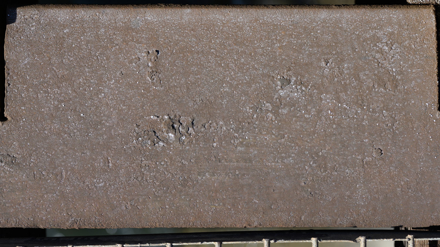 Rusted tread steel plate image