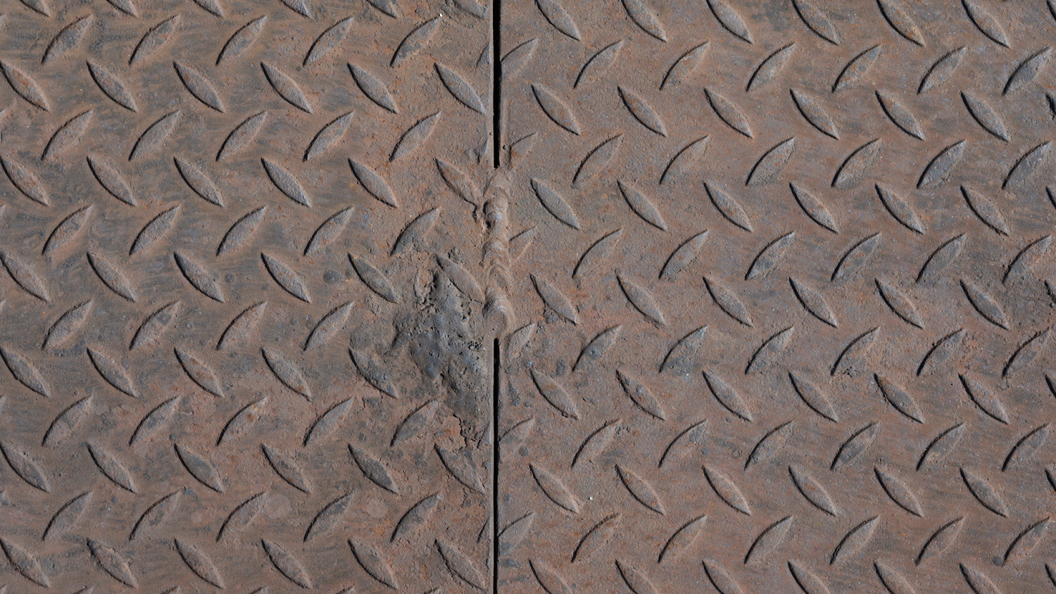 Rusted tread steel plate image