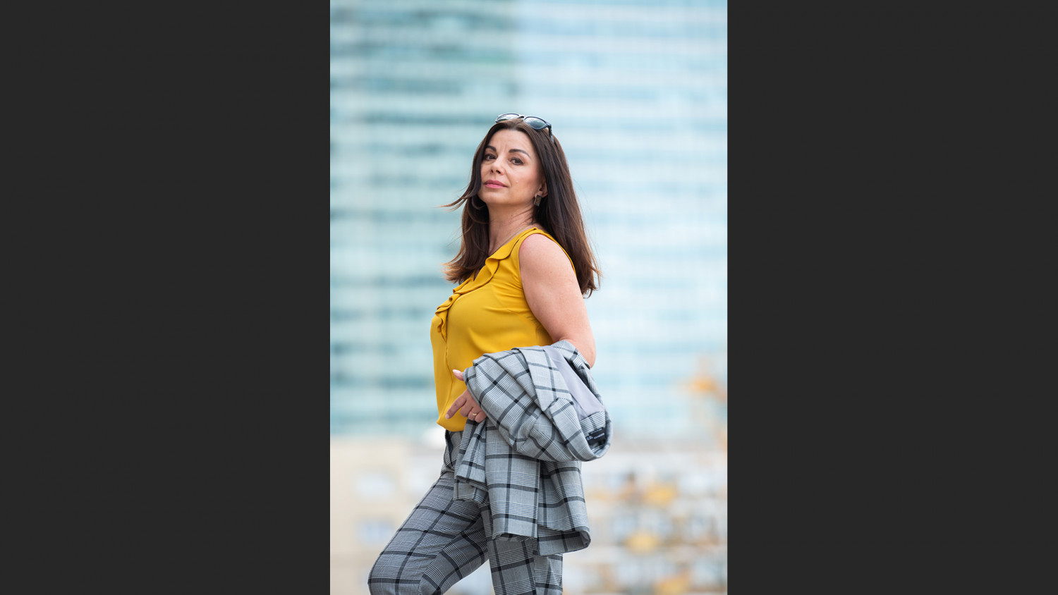 Businesswoman in formal clothes image